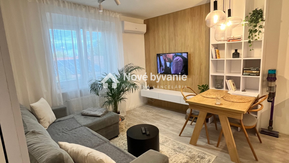 Štýlový 1 izbový byt s oddelenou spálňou – Pluhová ulica, Bratislava, Nové mesto