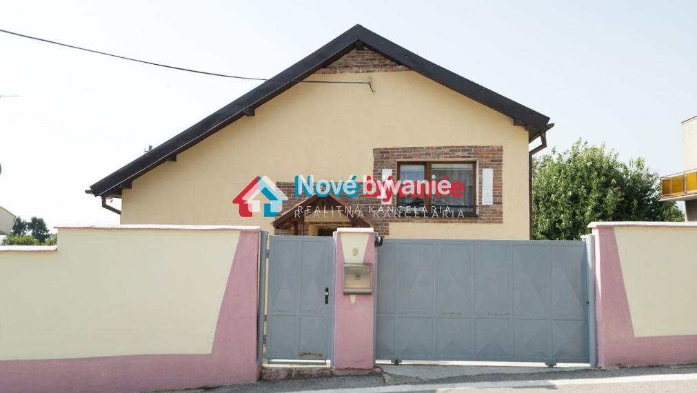 Predaj rodinný dom  Zobor- Nitra (N005-12-FRBUa)