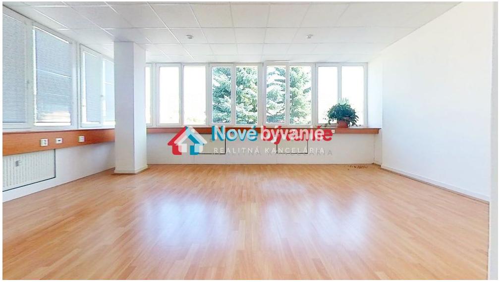 Na prenájom kancelária  Banská Bystrica 77,60m2