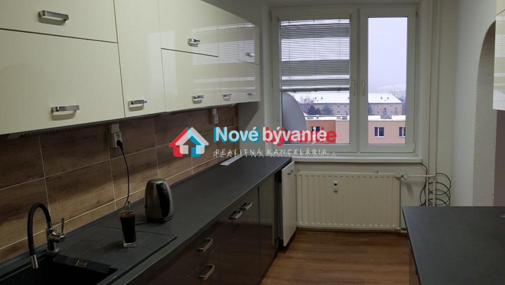 VÝHODNÁ CENA. NA PREDAJ 3 IZBOVÝ BYT V SNINE (N076-113-JOHA)