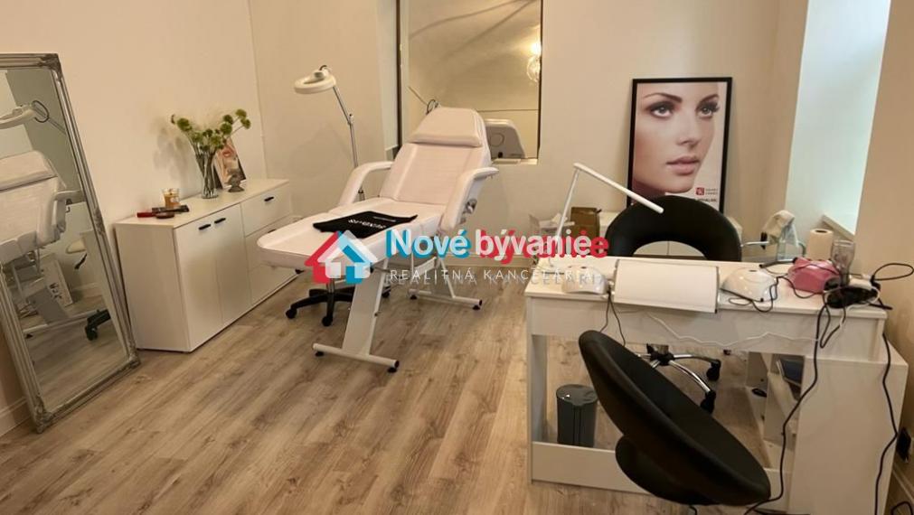 Krásne priestory kozmetiky na odstúpenie v centre Brezna .N031-15-MISH.