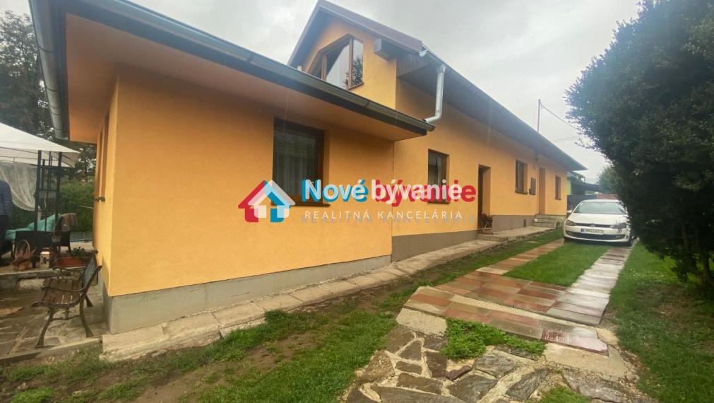 Predaj krásny dvojgeneračný rodinný dom s rozľahlým pozemkom 1700m2