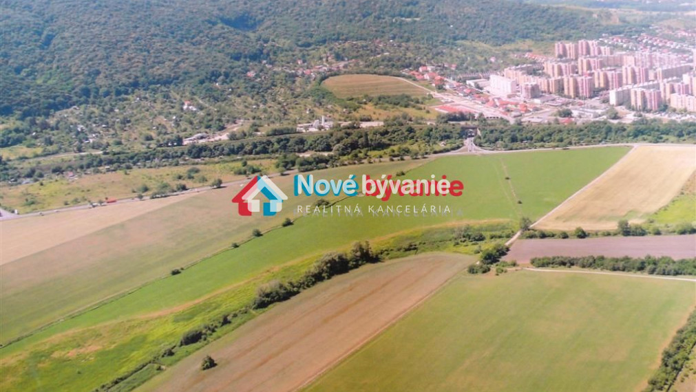 Predaj POZEMOK - BRATISLAVA - Devínska Nová Ves