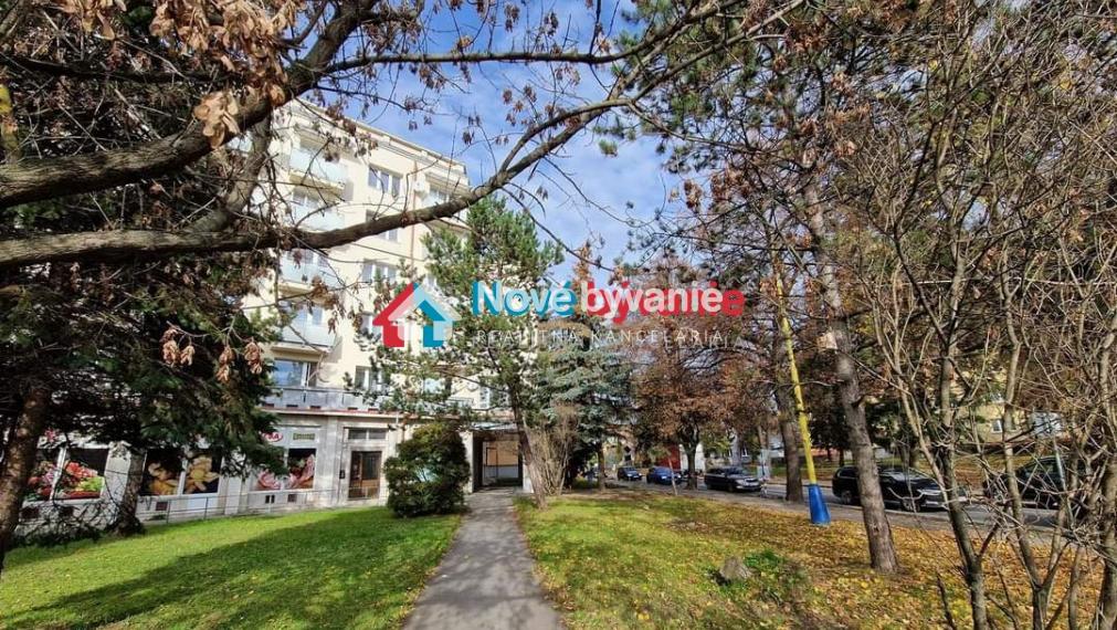 Ponúkame na PREDAJ 4 IZBOVÝ BYT, v centre Prešova