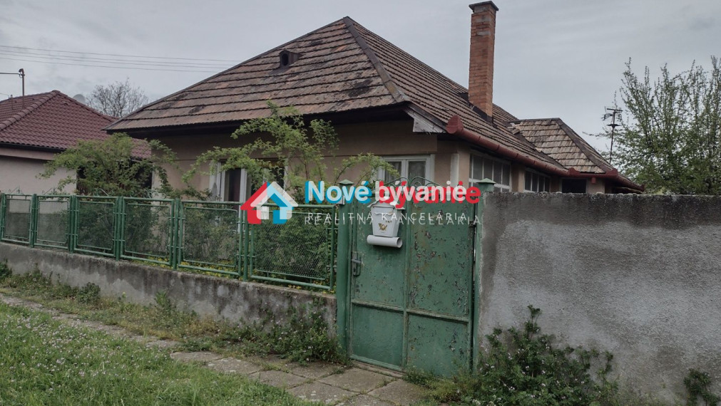REZERVOVANÉ/Predaj, rodinný dom-Želiezovce(N057-12-FRAD)