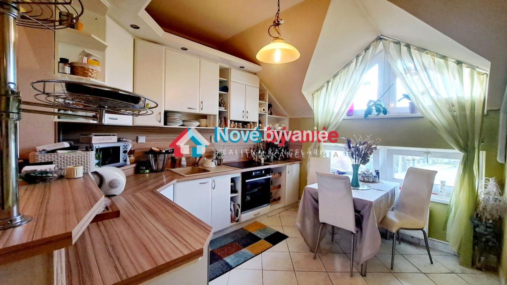 -10 000 eur ZĽAVA! EXKLUZÍVNE na PREDAJ 3 izbák s garážou a 2 balkónmi v Humennom (N218-113-MIM3E)