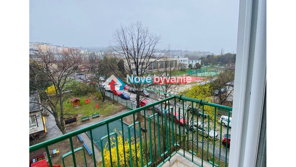 Novozrekonštruovaný 2 izbový byt s balkónom a krásnym výhľadom na Kolibu