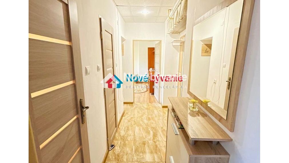 -10 000 eur. Ešte nižšia cena. EXKLUZÍVNE na PREDAJ 2-izbový byt v širšom centre Humenného (N214-112-MIM3E)