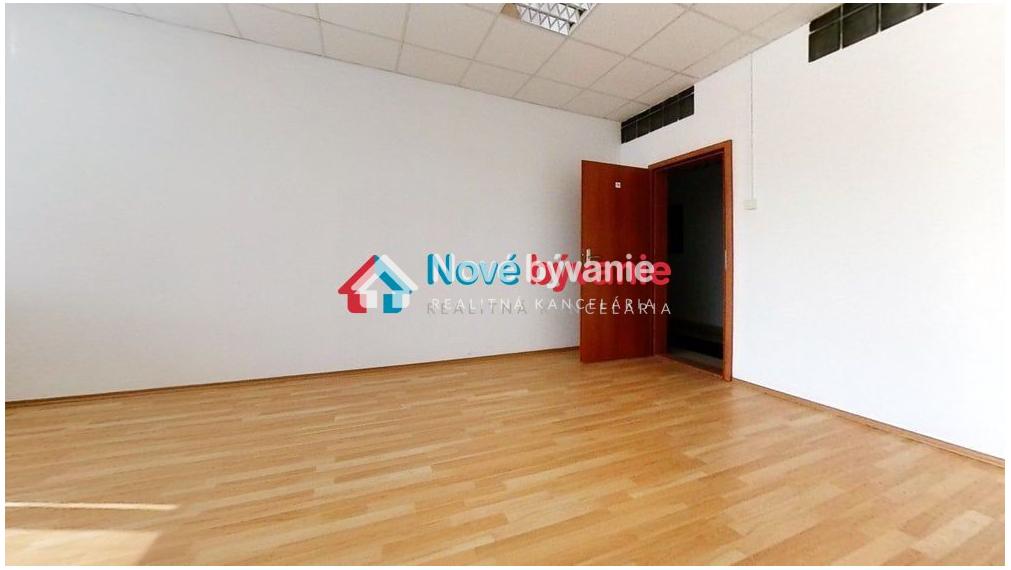 Na prenájom kancelária 29,2m2 - Banská Bystrica N225-26-ZULI