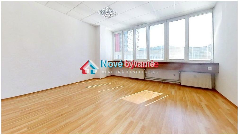 Na prenájom kancelária 19m2 - Banská Bystrica N226-26-ZULI