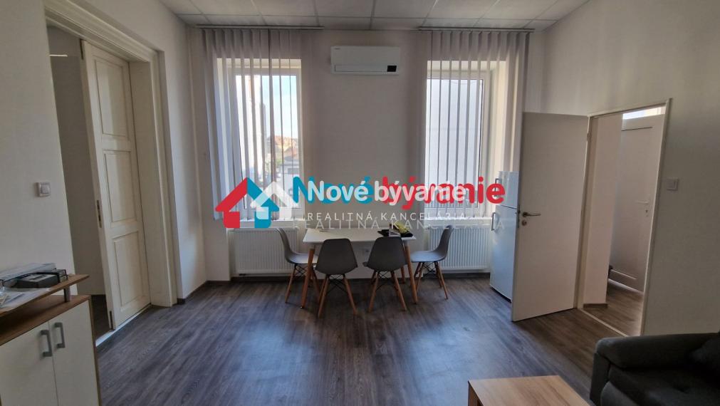 Na prenájom priestranný novo prerobený 2izb byt v centre mesta a diania (N019-222-BP)