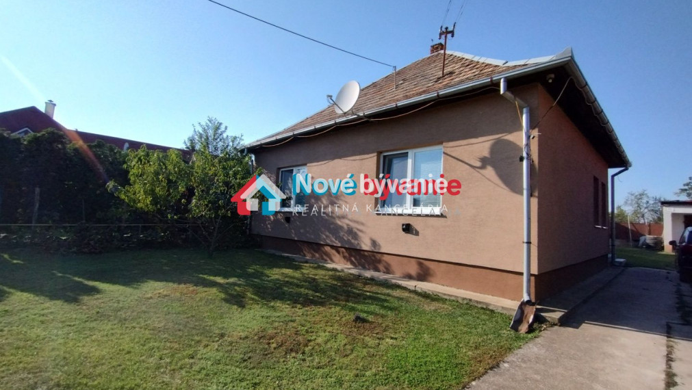 REZERVOVANÉ/Predaj, 4-izbový rodinný dom - Veľké Ludince(N090-12-FRADE)