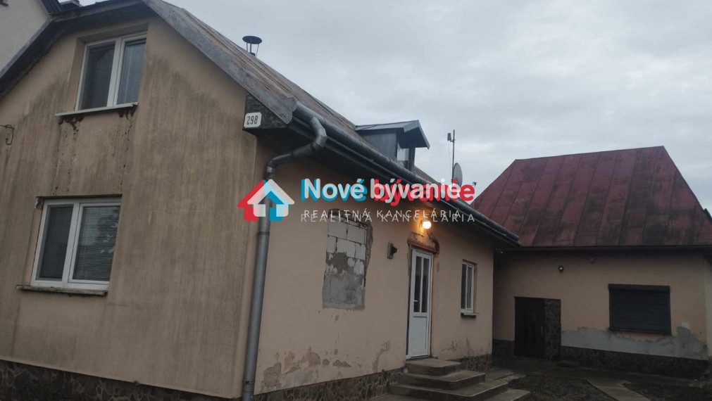 ZNÍŽENÁ CENA, EXKLUZÍVNA PONUKA-Predaj rodinného domu v obci Hlinné