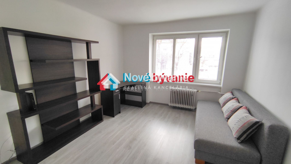 Exkluzívne na predaj veľký 3 izbový byt - Žiar nad Hronom/centrum N268-113-ZULI3E