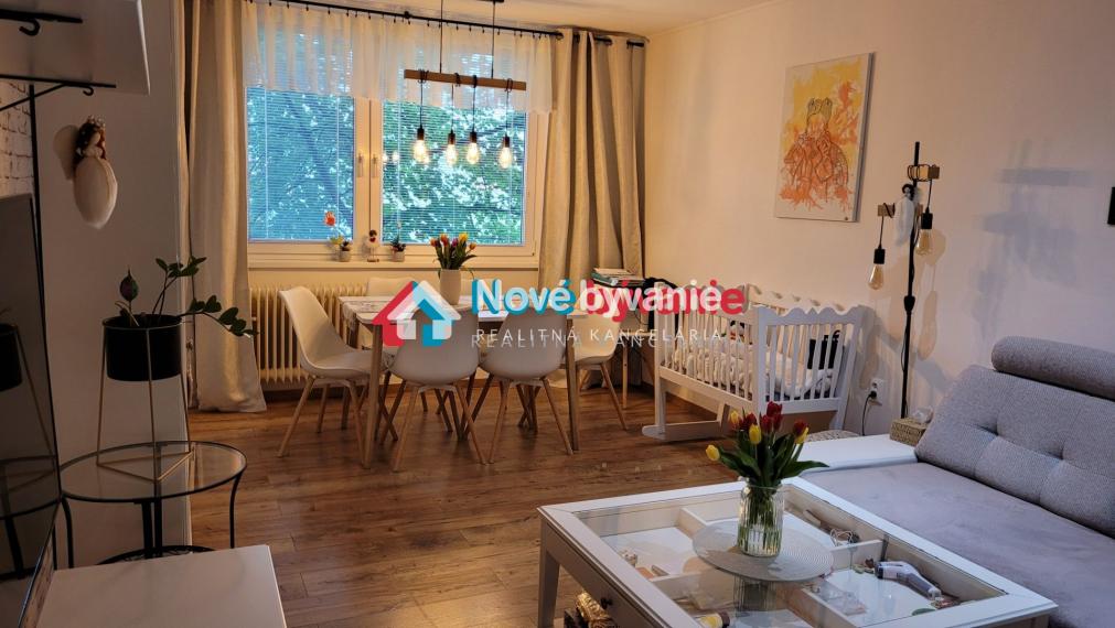PREDAJ krásneho priestranného 3-izbového bytu s lodžiou