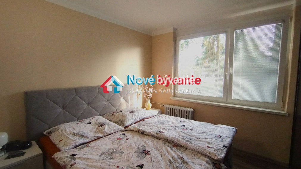 Predaj, veľký 3-izbový byt - Štúrovo (N148-113-FRAD)