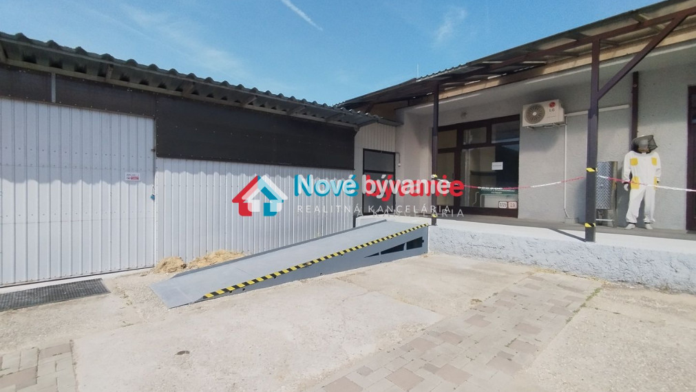 Prenájom, obchodné priestory - Levice (032-25-MAHA).