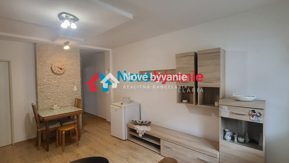 Prenájom - 2 izbový byt - terasa - parkovanie - Bratislava Vrakuňa /070-212-EMJU