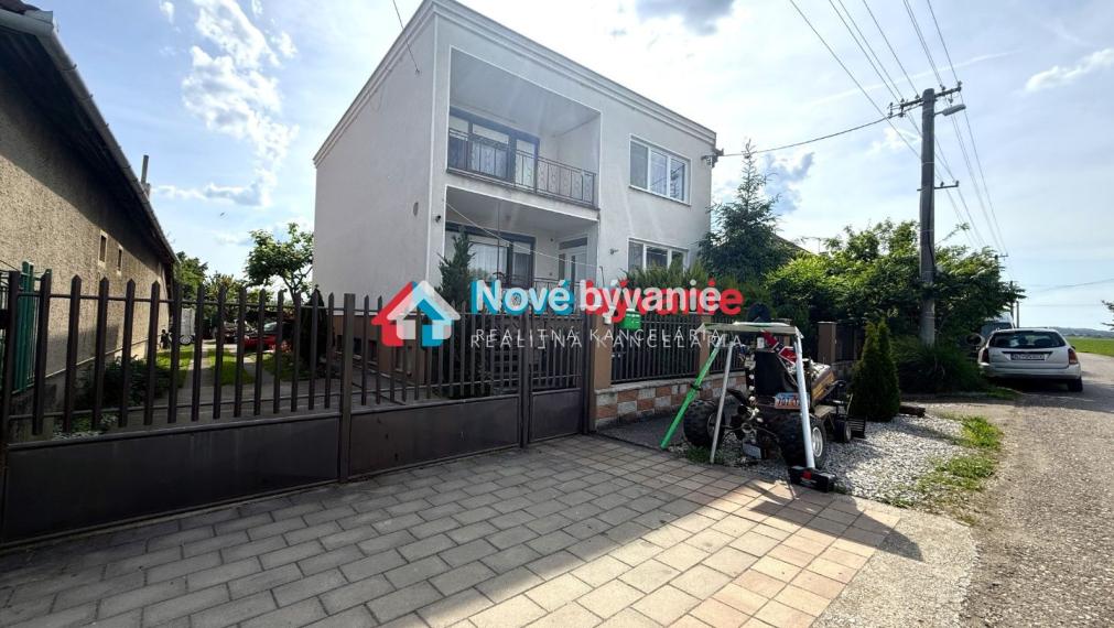 Predaj, priestranný, slnečný RD v kľudnej obci - Keť (N177-12-FRADE)