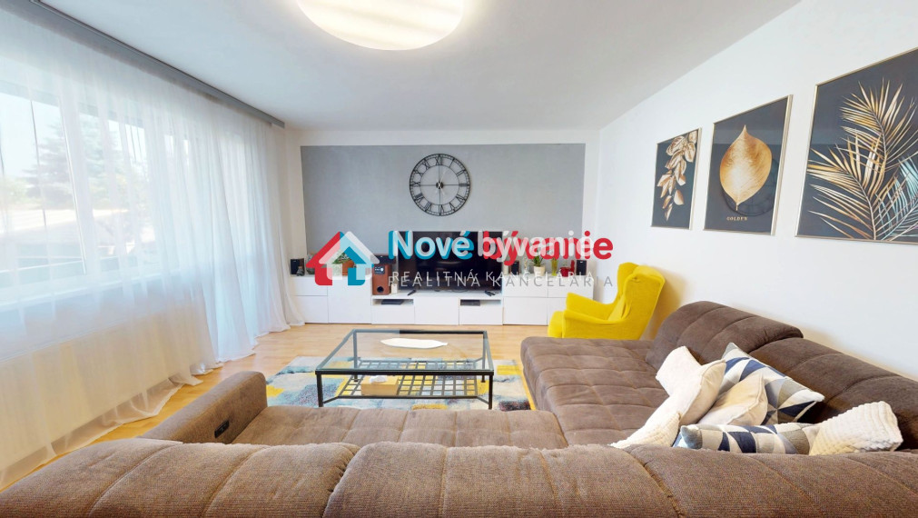 REZERVOVANÉ-6 izbový MODERNÝ RD + garáž + altánok - BRATISLAVA - RAČA (N271-12-OTKAE)