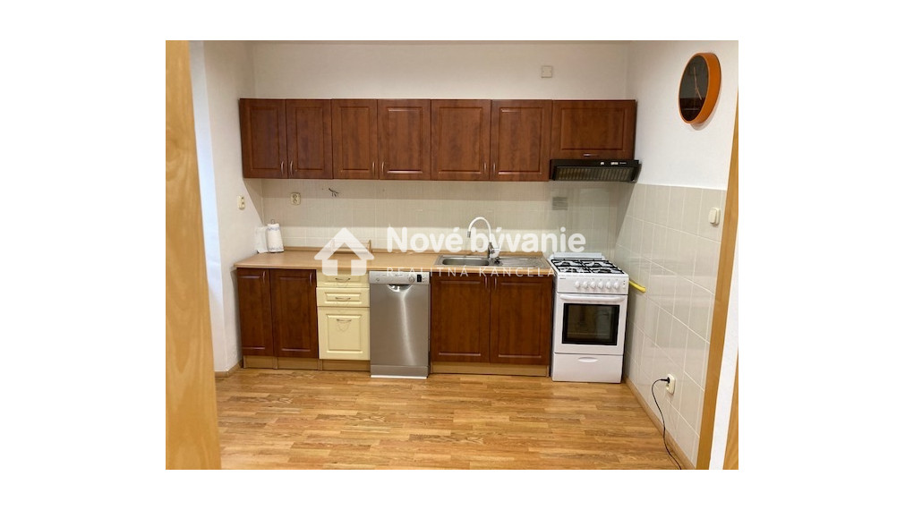 REZERVOVANÉ-Na prenájom 2-izbový byt, Vranov nad Topľou (N002-211-STMI)