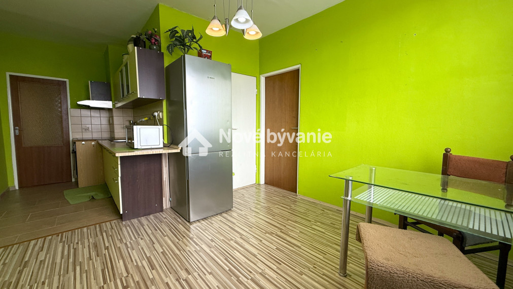 REZERVOVANÉ,väčší 2iz. byt v centre-Želiezovce N195-112-FRADE3