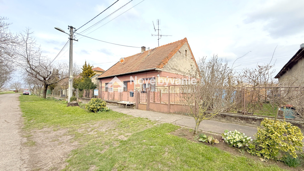 REZERVOVANÝ,rodinný dom s krásnym pozemkom-Šarovce(N217-12-FRADE)