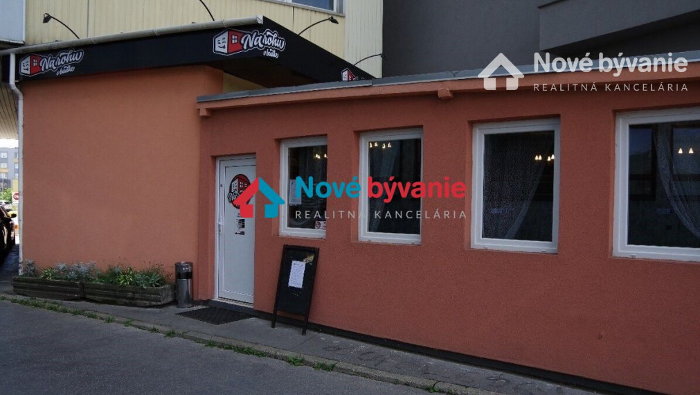 Anna Haniková a Nové Bývanie realitná kancelária Vám ponúka reštauráciu v Košiciach na ulici Boženy Nemcovej.