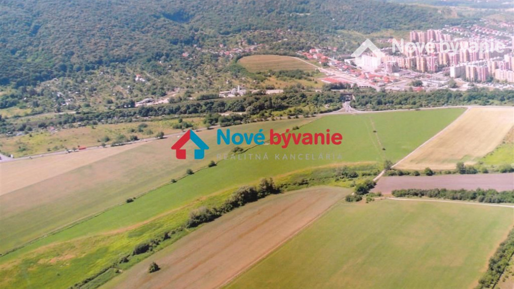 Predaj POZEMOK - BRATISLAVA - Devínska Nová Ves
