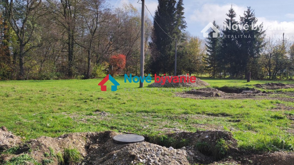 ID: N004-14-INHUa  Ponúkame na predaj stavebný pozemok v krásnom prostredí obce Jazernica.