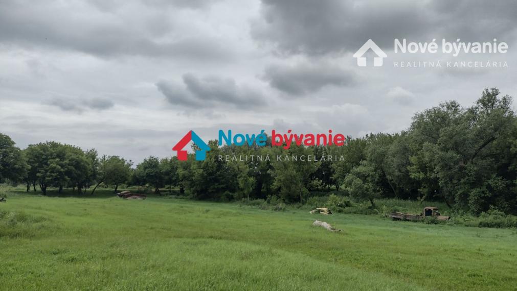 Predaj, stavebný pozemok - Pohronský Ruskov (N029-14-FRAD)