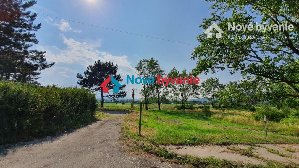 Na predaj pozemok na Zemplínskej Šírave (N029-14-ZDHA3)