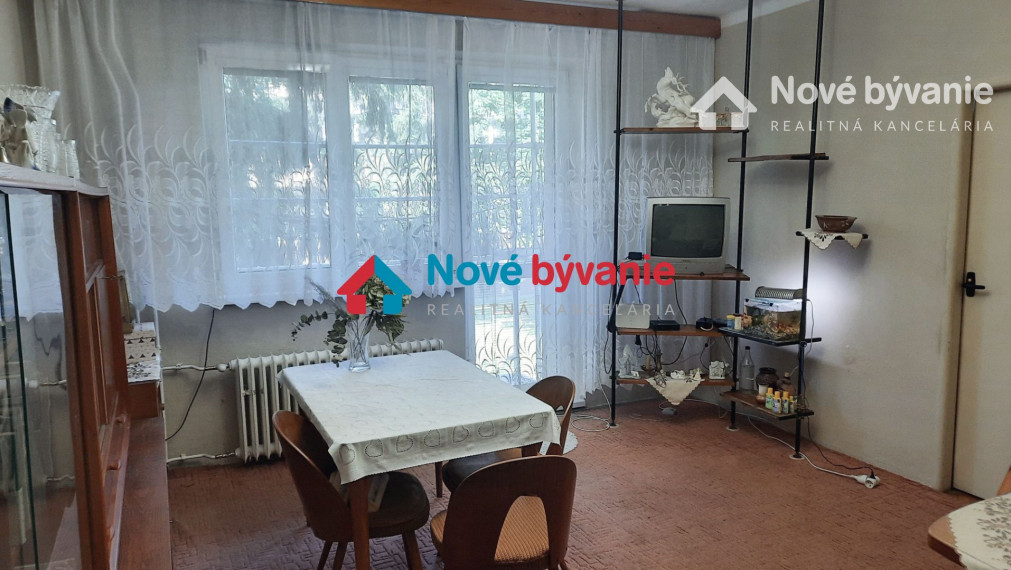 3-IZBOVÝ BYT S BALKÓNOM A GARÁŽOU V LUČENCI - NA PREDAJ
