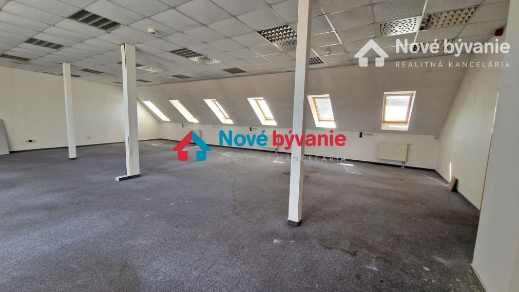 3D obhliadka Na prenájom 180m2 kancelárske priestory v meste (N016-25-BP)