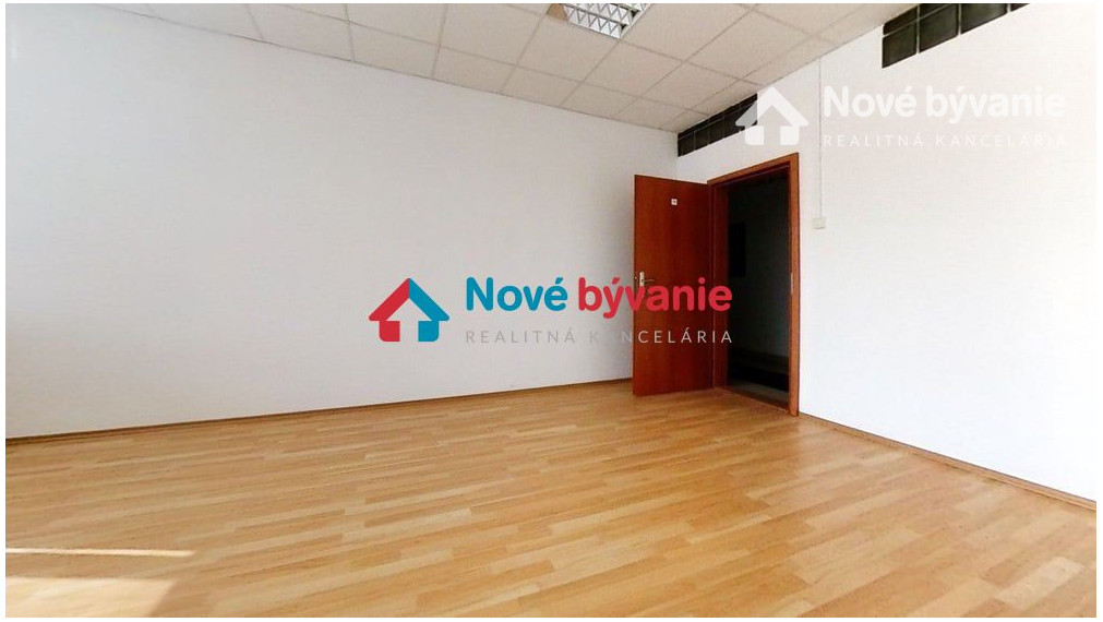 Na prenájom kancelária 29,2m2 - Banská Bystrica N225-26-ZULI
