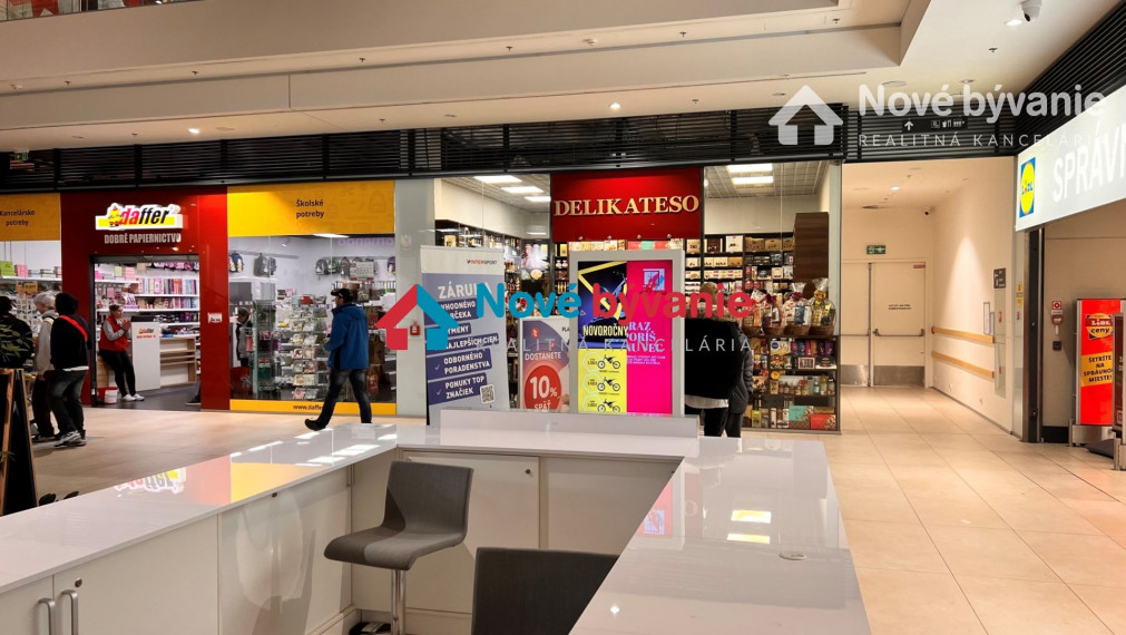 Exkluzívne na prenájom obchodný priestor 30m2 - Banská Bystrica centrum N232-25-ZULIE