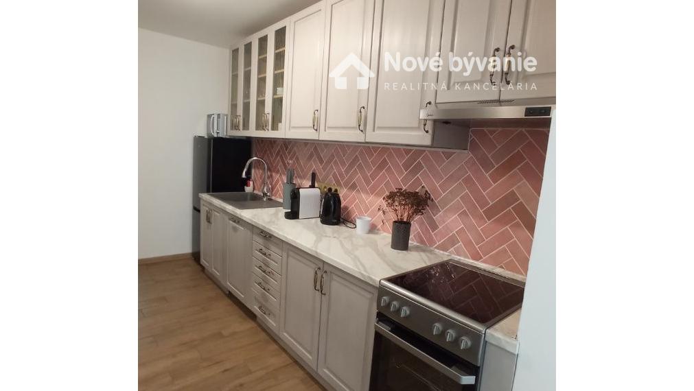 Prenájom - 3 izbový štýlový byt, Bratislava - Nové Mesto
