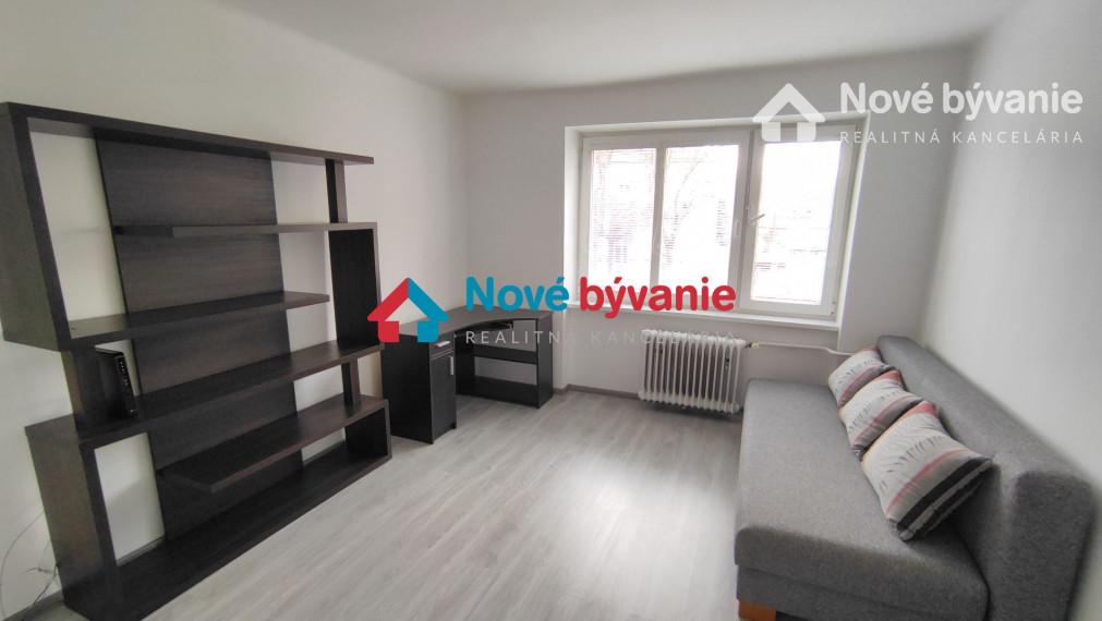Exkluzívne na predaj veľký 3 izbový byt - Žiar nad Hronom/centrum N268-113-ZULI3E