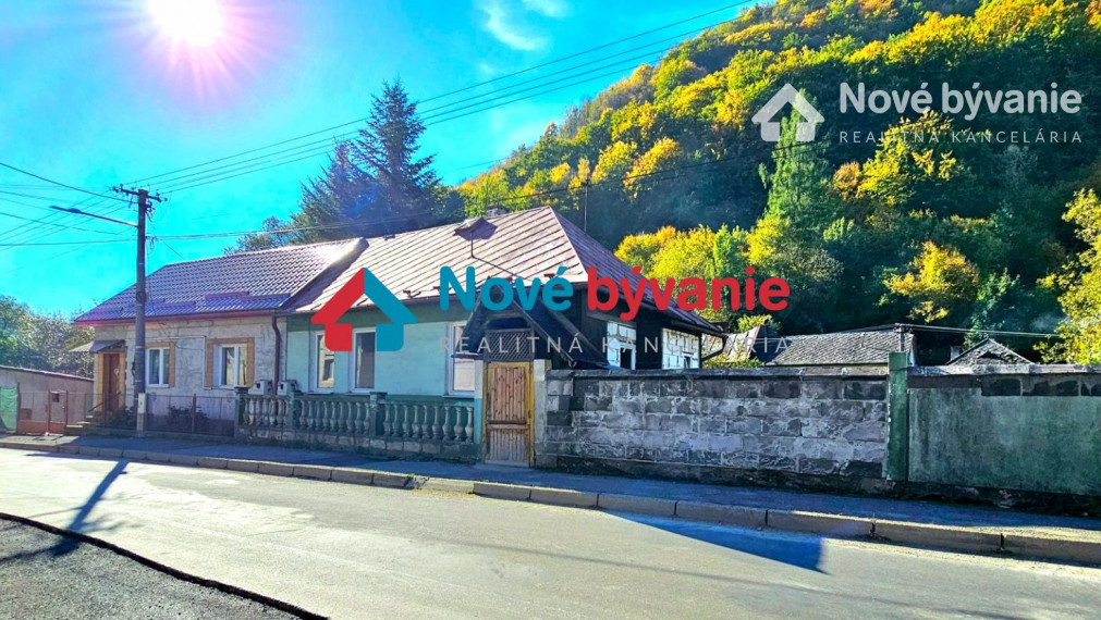 POZOR ZNÍŽENÁ CENA ZA  2x RODINNÝ DOM TISOVEC - EXKLUZÍVNE NA PREDAJ