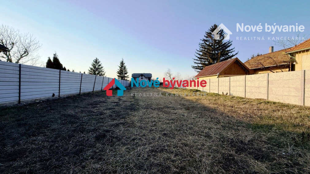 Predaj, krásny, oplotený pozemok-Kamenín(N162-14-FRAD)