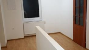 Schodisko 3 izbový byt