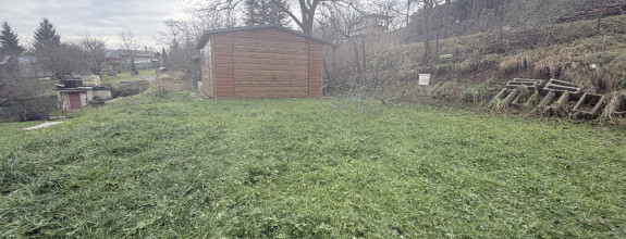 Predaj záhrada 752m2 + záhradný dom  PB (N070-DASEa)