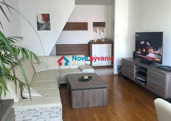 REZERVOVANÉ! Na predaj priestranný 3-izbový byt za Kaštieľom