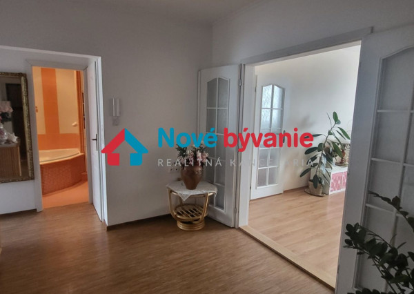 Predaj - 4 izbový byt - Bratislava II.  /N069-114-EMJU