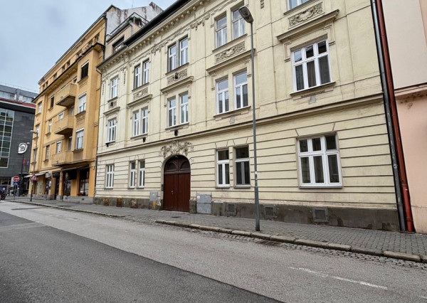 EXLUZÍVNE-Prenájom 3-izbový byt CENTRUM Bratislava- Klemensova ulica  !!!PRENAJATÝ!!!