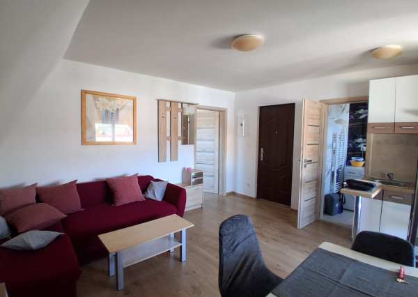 Prenájom zariadeného 2-izbového bytu v Bardejove