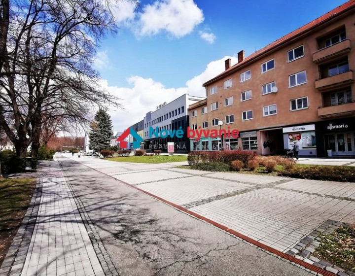 Hľadáme pre konkrétneho klienta byt na námestí v Humennom (N006-MIM)
