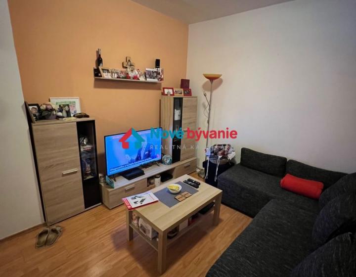 Nové Bývanie - prenájom 1 izbový byt, Dúbravka - Hanulová, 450€ mesiac vrátane energií