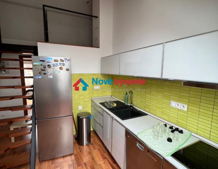 Nové Bývanie - prenájom 2 izbový byt, Bratislava ( Nové mesto) - Ovrčská, 760€ mesiac vrátane energií ( 2 osoby)
