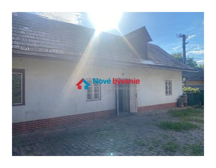 Exkluzívne na predaj vidiecky dom - Brehy